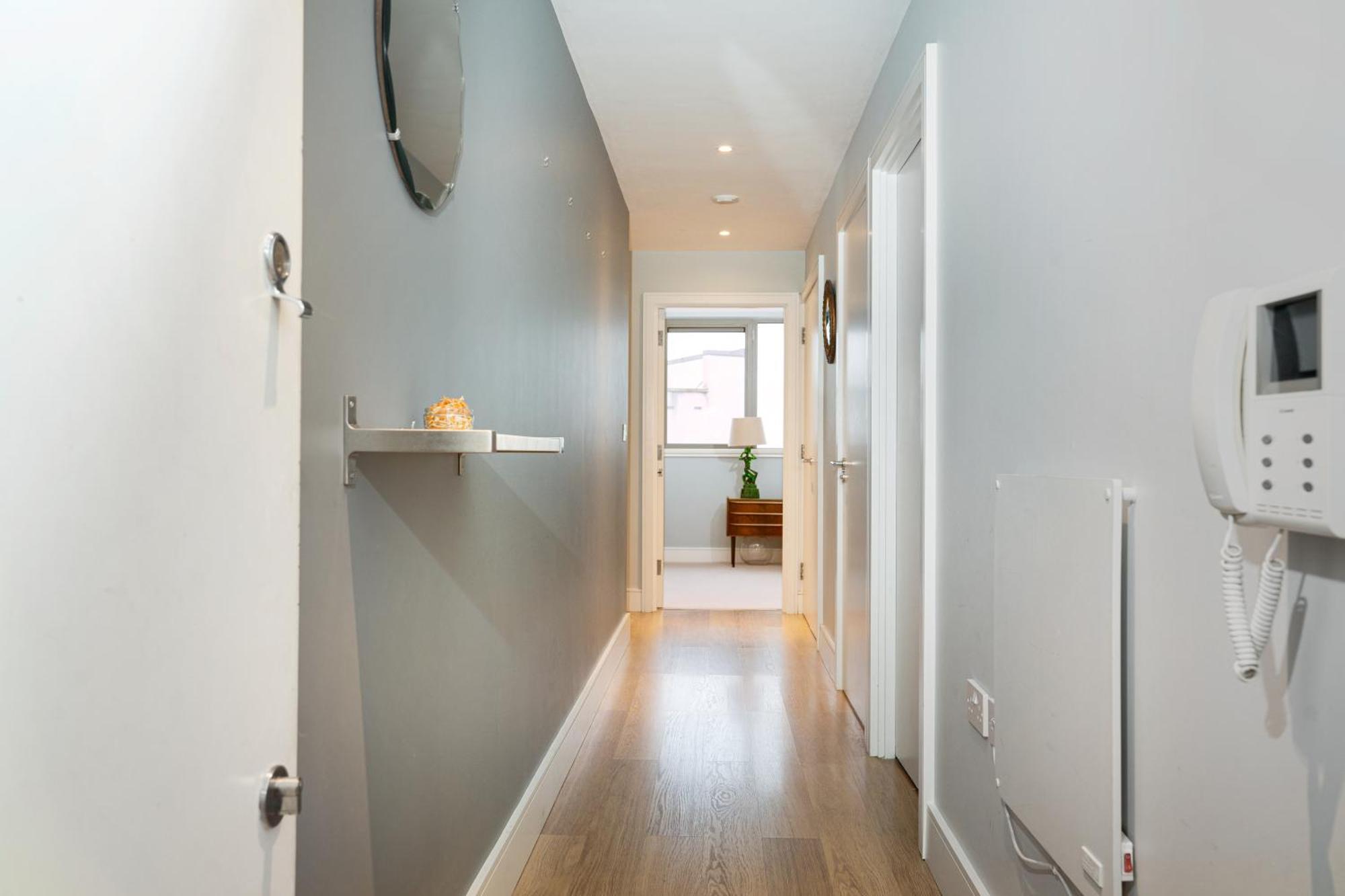 Appartamento Bridge Escape - 2 Bed 2 Bath Near Landmarks Londra